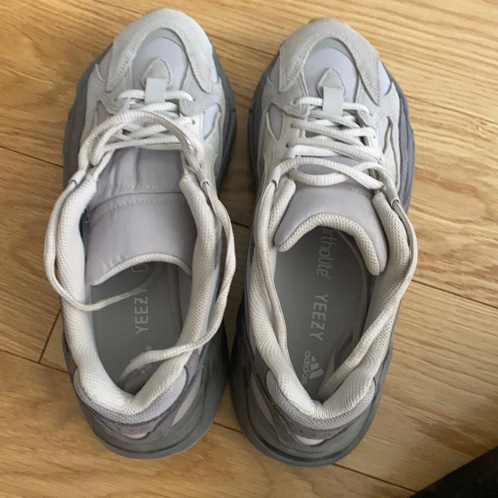 Yeezy 700s